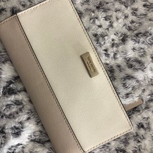 Kate Spade Wallet ♠️